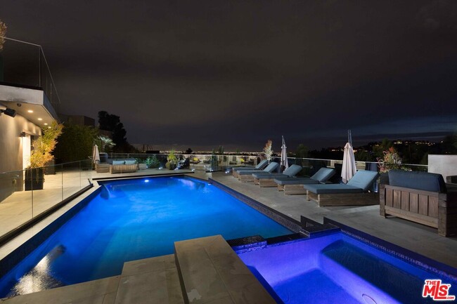 Building Photo - 2399 Mt Olympus Dr