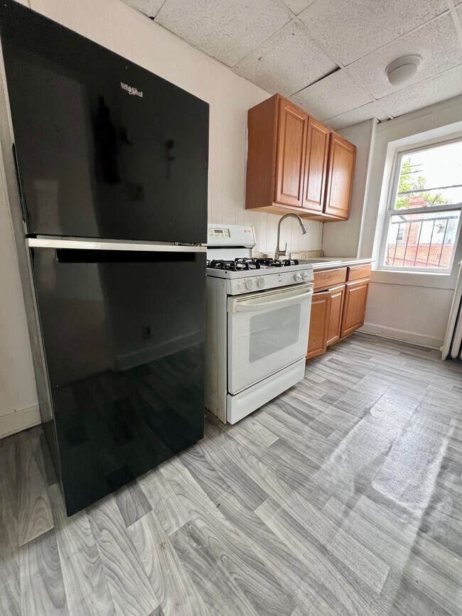 Foto del edificio - 1001 Clifton Ave