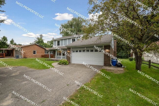 Building Photo - Rare Rental Opportunity in Southfield, MI!