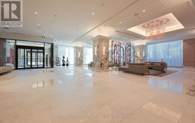 Photo du bâtiment - 10 Inn On The Pk Dr