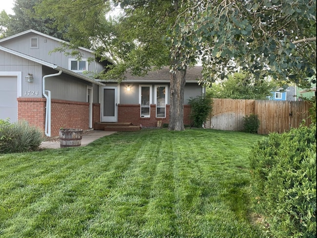 Building Photo - 1724 Fremont Ct