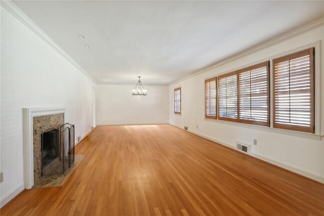 Building Photo - 235 Elden Dr NE