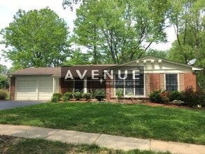 Building Photo - 11881 Gold Leaf Dr