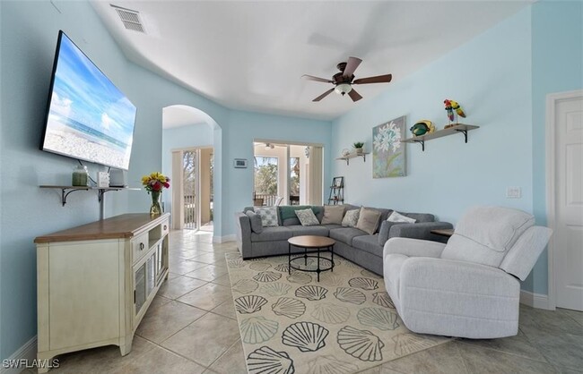 Building Photo - 9050 Las Maderas Dr