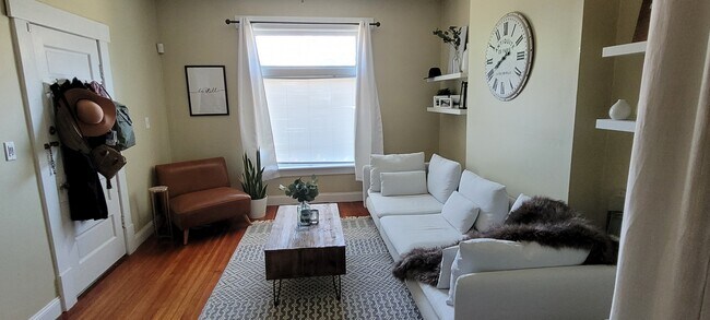 Living Room - 219 W 1st Ave
