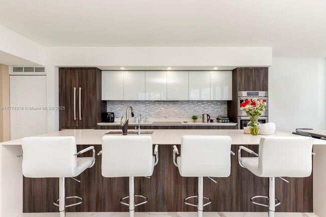 Foto del edificio - 488 NE 18th St