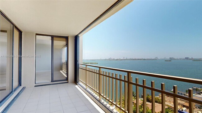 Foto del edificio - 11113 Biscayne Blvd