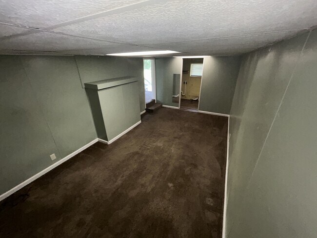 Foto del edificio - 517 Lakewood Rd