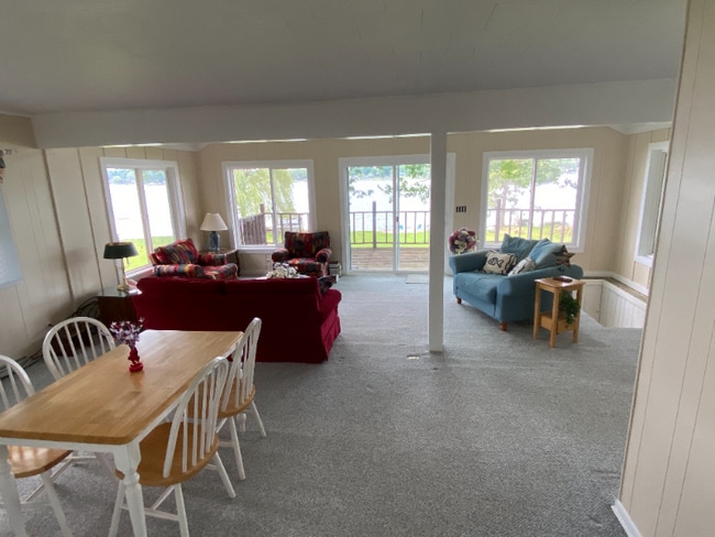 Building Photo - 16558 Donnell Lake St