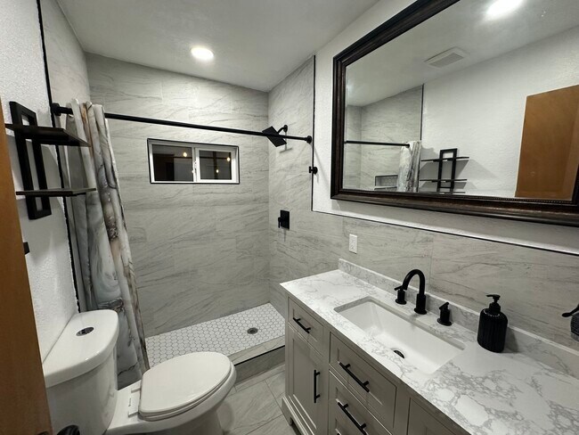 Foto del edificio - 1516 Lincoln Ave