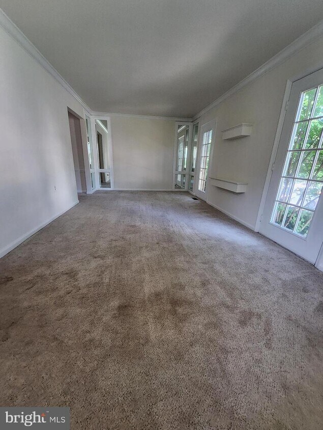 Primary Photo - 7801 Brookview Ct