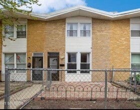 Building Photo - 2017 Pine St