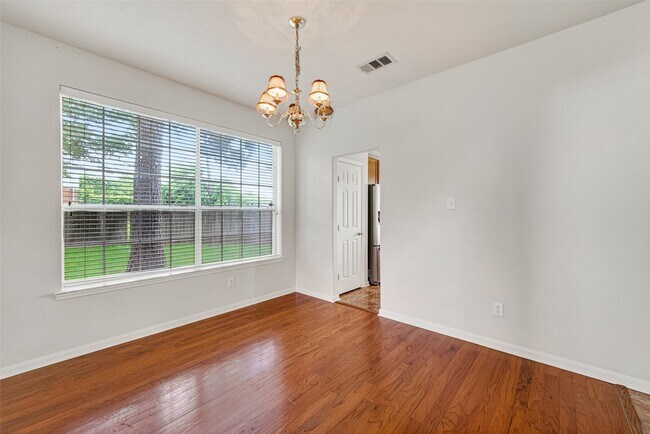 Foto del edificio - 14603 Bladenboro Dr
