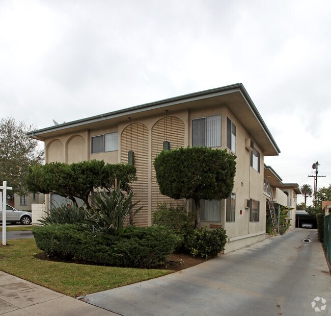 Building Photo - 2064 Meridian Ave
