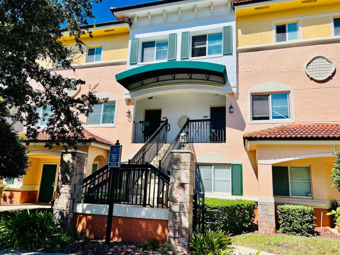 Villagio Townhome in Southside Townhome Rentals in Jacksonville FL