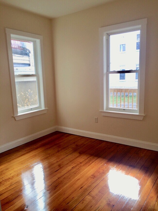 Foto del edificio - 1085 Dorchester Ave