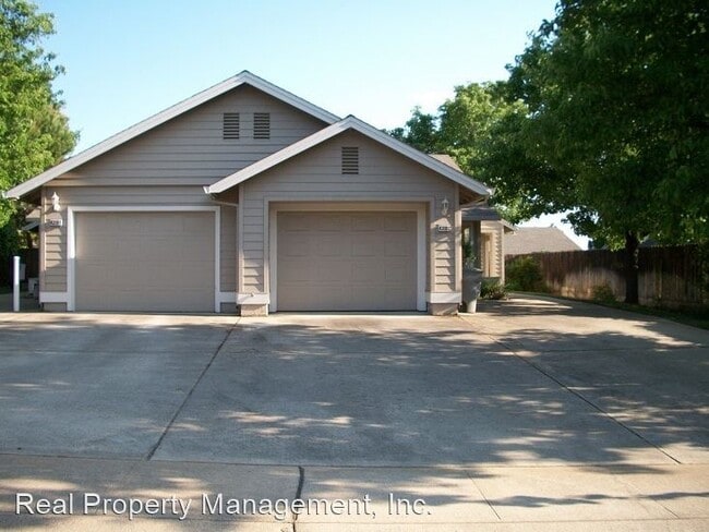 Building Photo - 4314-4319 Lynbrook Loop