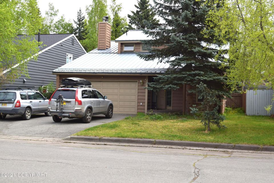 Primary Photo - 2457 Ingra St