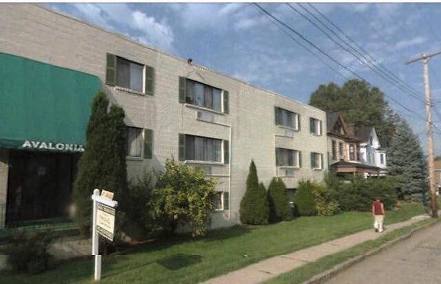 Foto principal - 704 Orchard Ave
