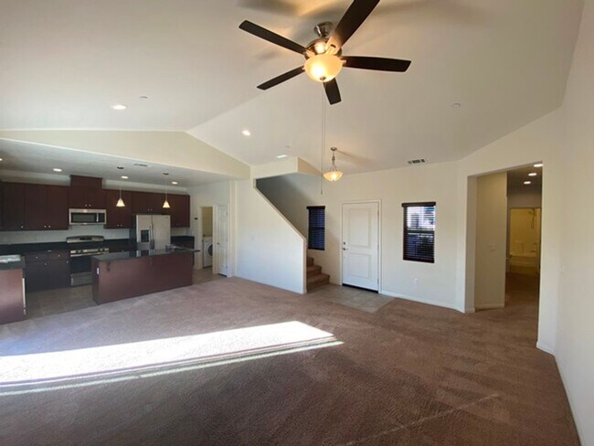 Foto del edificio - Like New 4 Bedroom Home in Harvest Square
