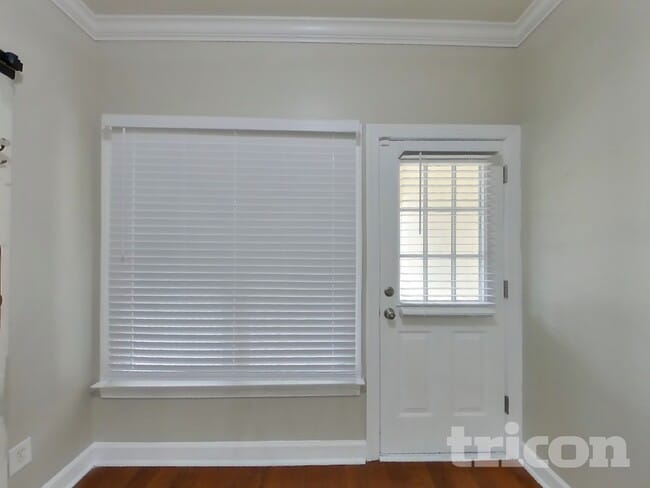 Building Photo - 20 Braves Pl