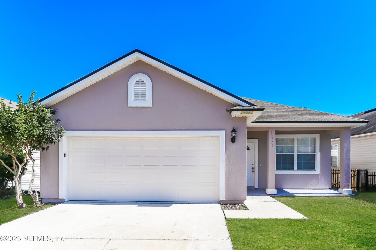 Foto principal - 11771 Alexandra Dr