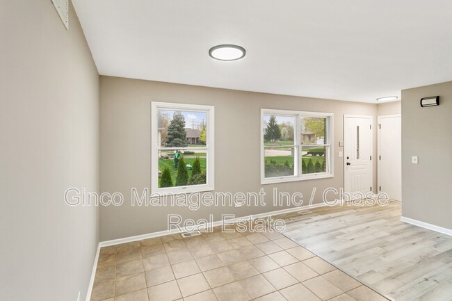 Building Photo - 1569 Galway Dr
