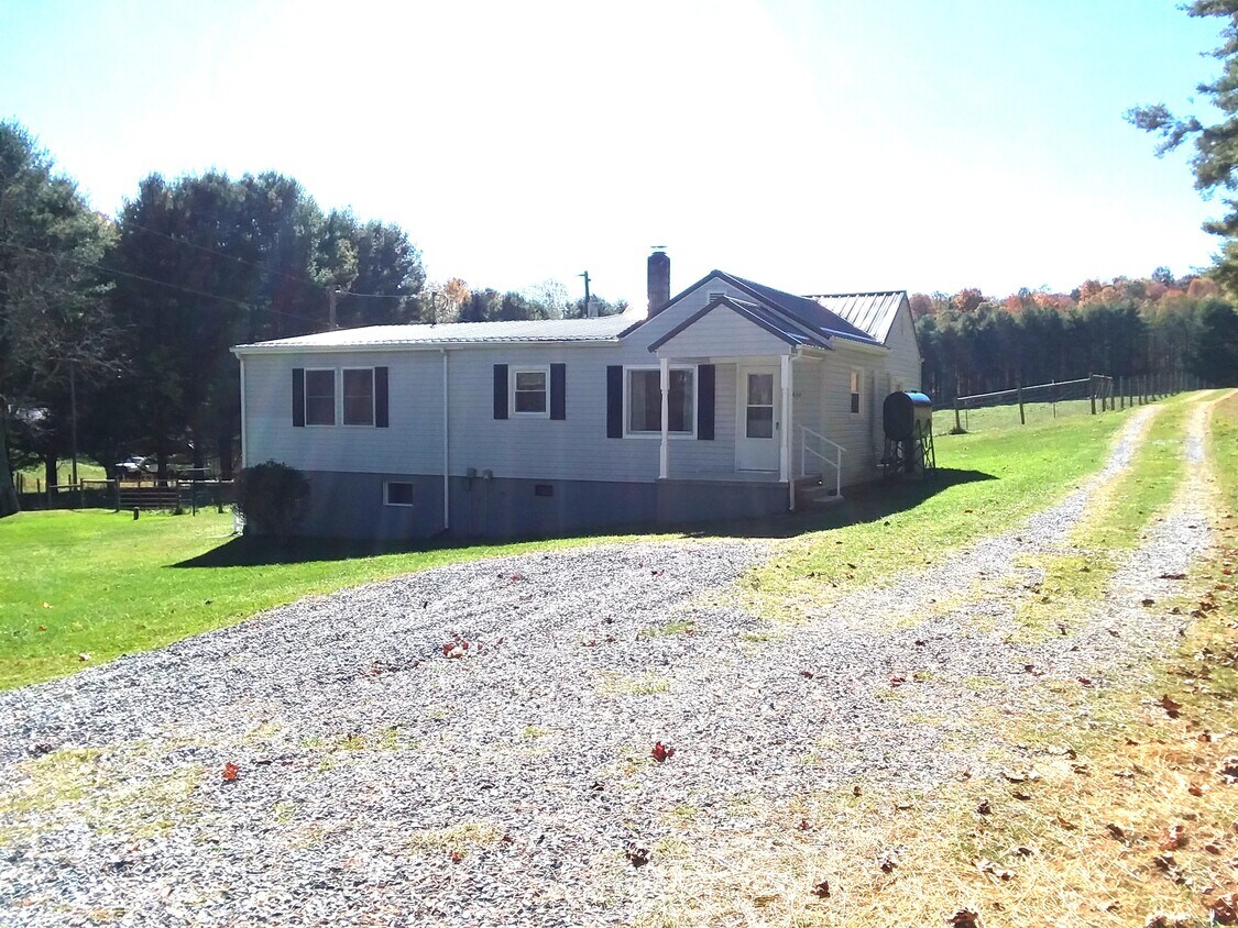 Front - 3432 Bethlehem Church Rd NE