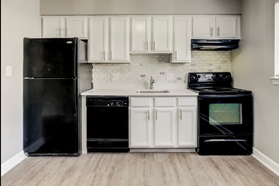 629 W Maple Rd, Clawson, MI 48017 Apartments in Clawson, MI