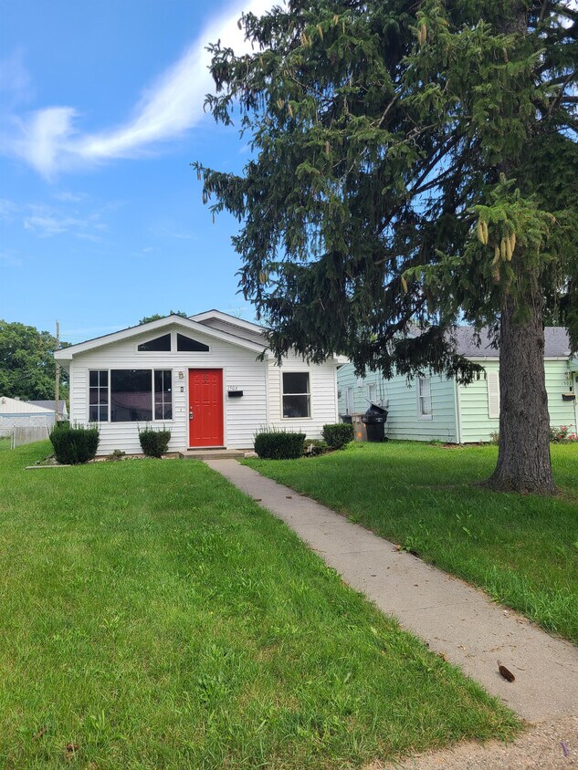 Primary Photo - 1506 N Adams St