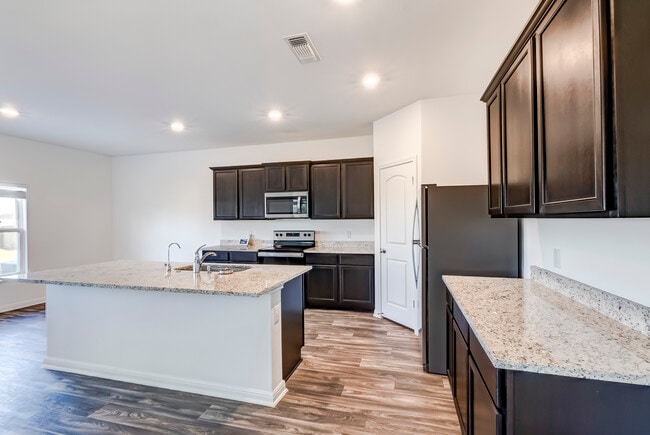 Foto del edificio - 109 Riverdale Dr