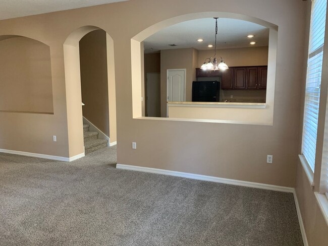 Building Photo - 3/2.5 Condo in Harmony