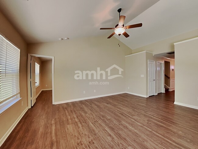 Building Photo - 3811 Broadview Lane