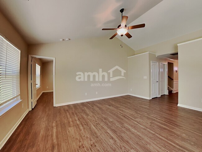 Foto del edificio - 3811 Broadview Lane