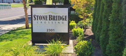 Building Photo - StoneBridge Crossing