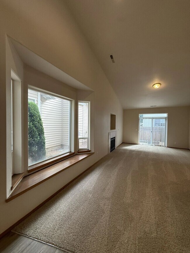 Foto del edificio - 2117 NE 81st Ave