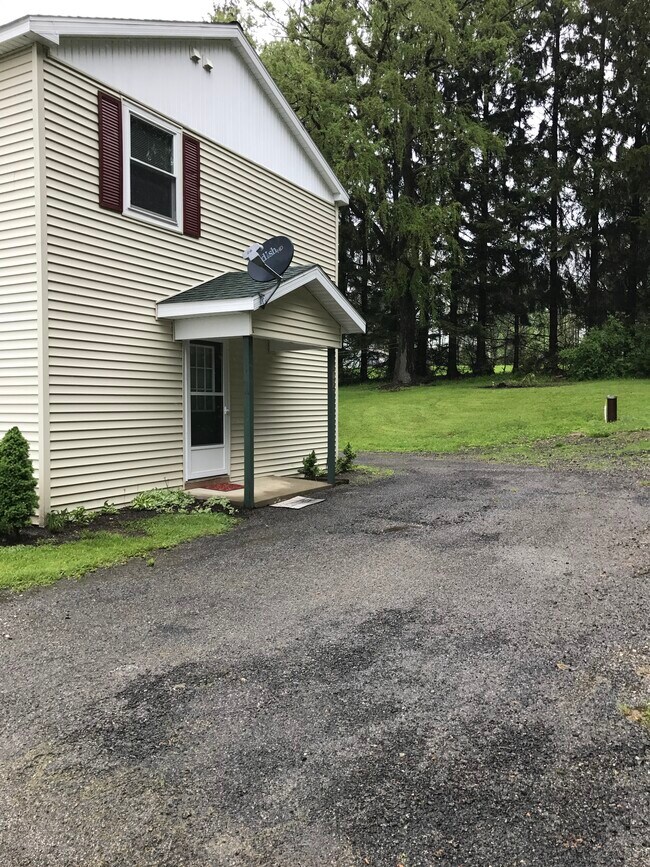 Building Photo - 2134 Hare Rd