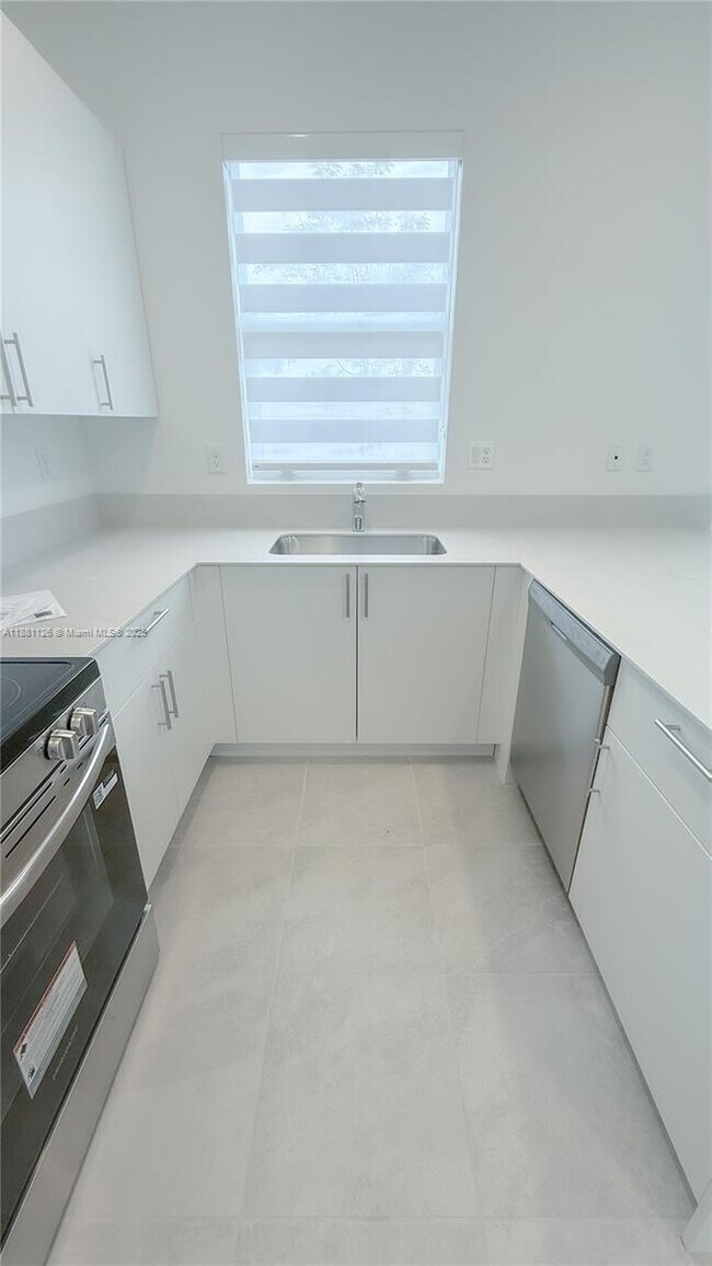 Building Photo - 27733 SW 155th Ave