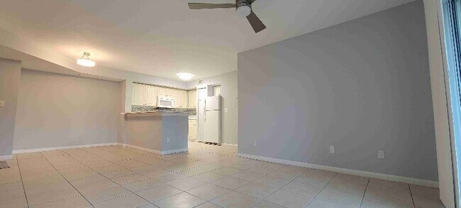 Foto del edificio - 1265 Wildwood Lakes Blvd