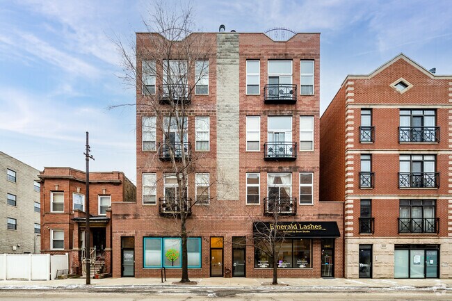 Building Photo - 2039-2041 W Belmont Ave