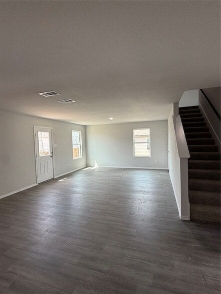 Building Photo - 126 Levi Dr