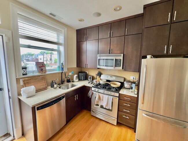 Foto del edificio - 2572 W Lyndale St