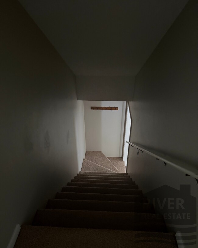 Foto del edificio - 2150 Estaline Dr