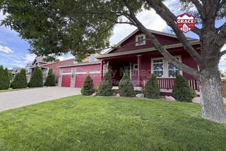 Building Photo - 222 Saxony Rd