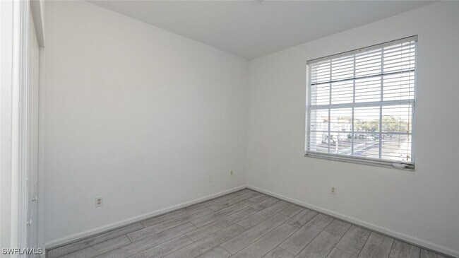 Building Photo - 7077 Venice Way