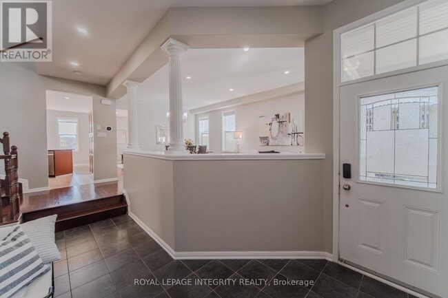 Photo du bâtiment - 214 Huntsville Dr