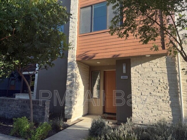 Building Photo - 5888 El Dorado Ln