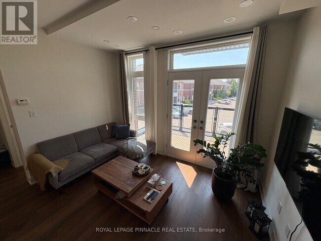 Photo du bâtiment - 9 Phelps Ln