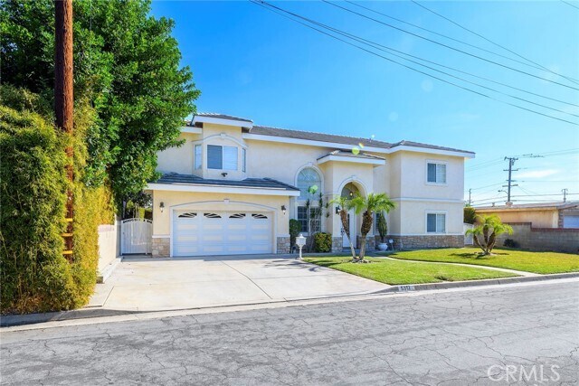 Building Photo - 5312 Myrtus Ave
