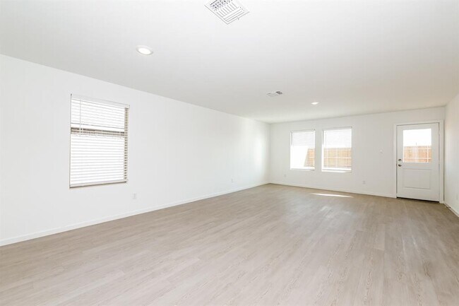 Foto del edificio - 12508 Huntington Rdg Wy